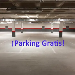 Imperial - Parking Gratis , Séville Espagne
